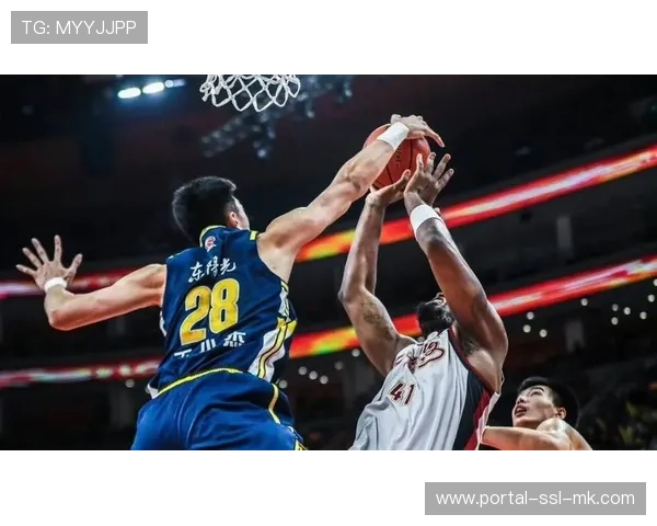 上海队豪取九连胜登顶积分榜，与广厦广东形成三足鼎立