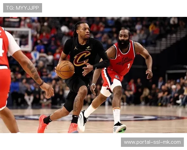 交易截止日：骑士得到詹姆斯·哈登，快船获得达里厄斯·加兰